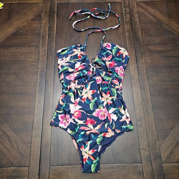 PatBO Laelia One-Piece Swimsuit Women’s M NEW Halterneck Floral Cutout Resort - Picture 4 of 16